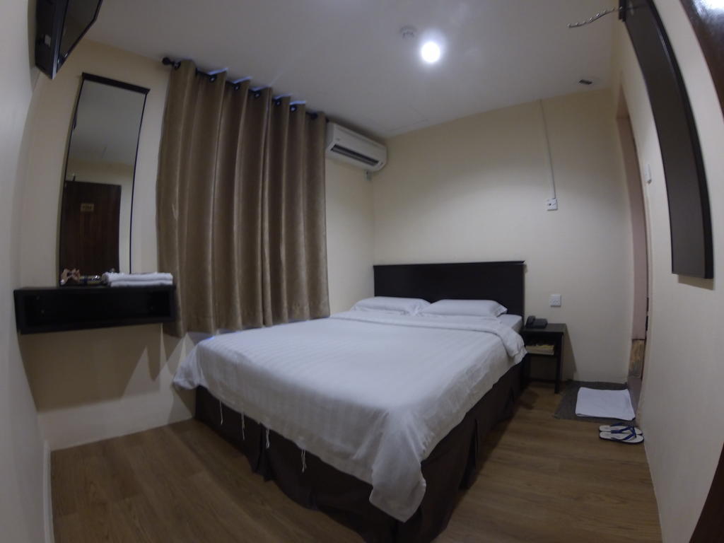 Hotel Kinabalu Kota Kinabalu Room photo
